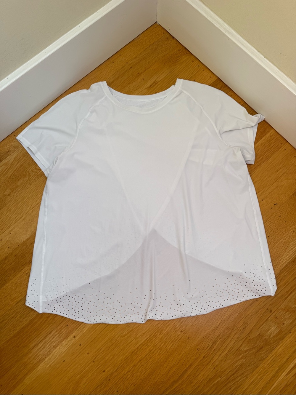 Lululemon Quick Pace White Short Sleeve, size M-L